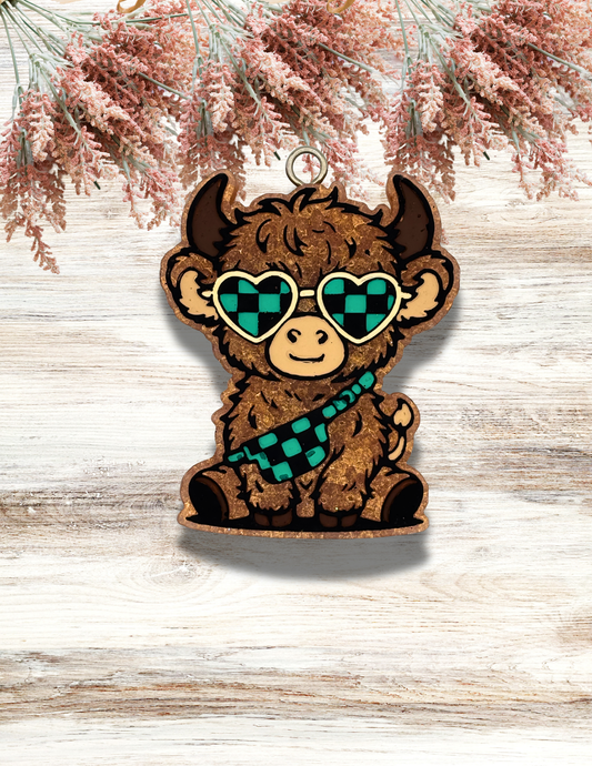 Freshie Boujee Highland Cow With Checkered Sunglasses Teal Black